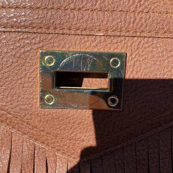 Steve Madden Turn Lock Fringe Purse - Picture 7 of 8